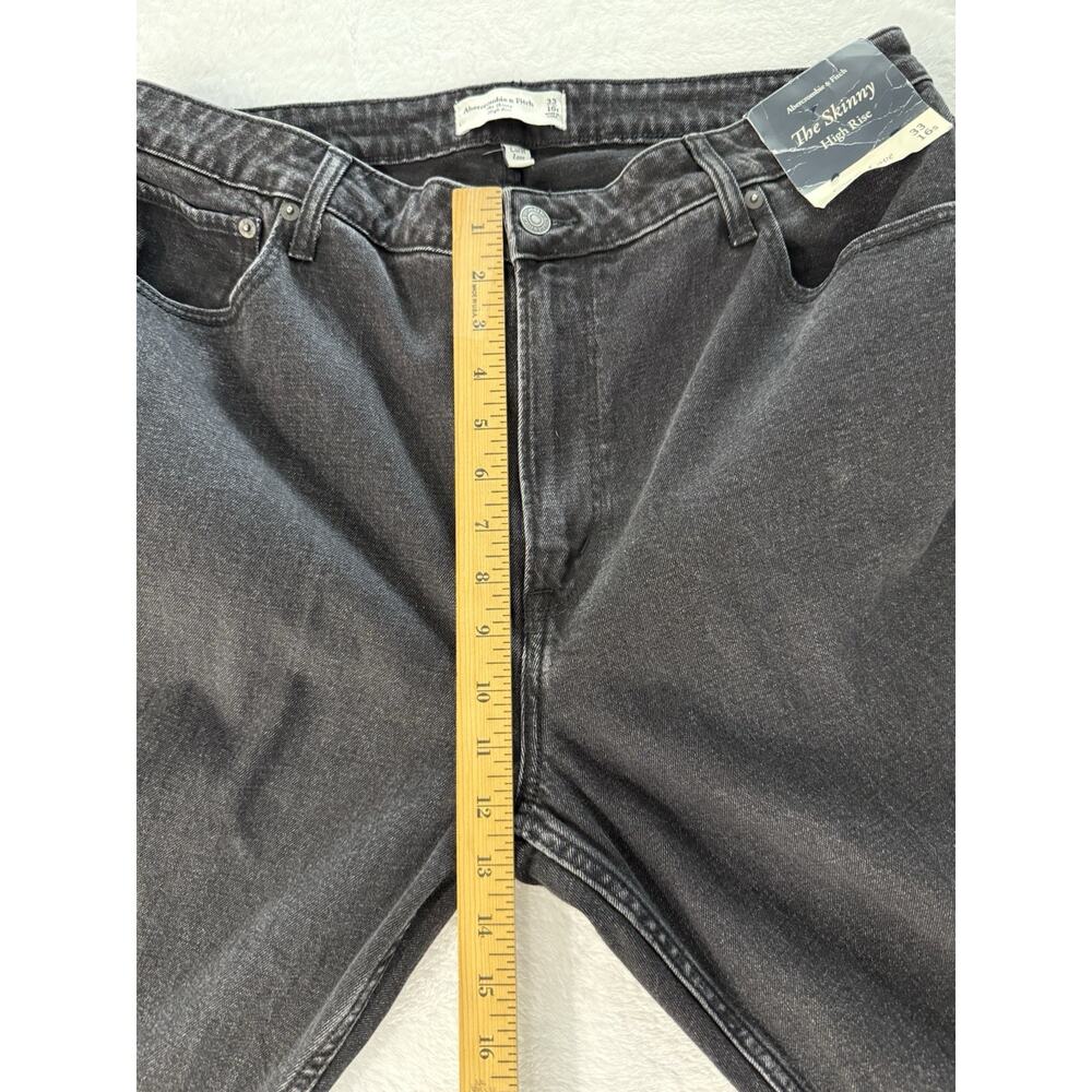 NWT Abercrombie Women's Curve Love High Rise Skinny Jean Size 33/16 Black - Picture 10 of 12